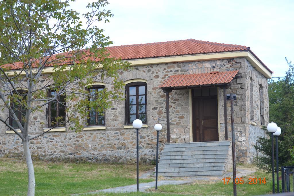 Mouson Melathron Hotel Elafina Екстериор снимка