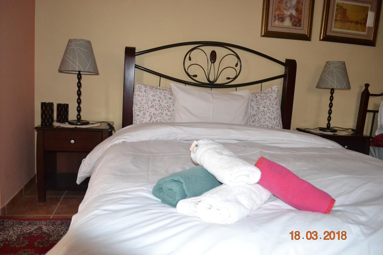 Mouson Melathron Hotel Elafina Екстериор снимка