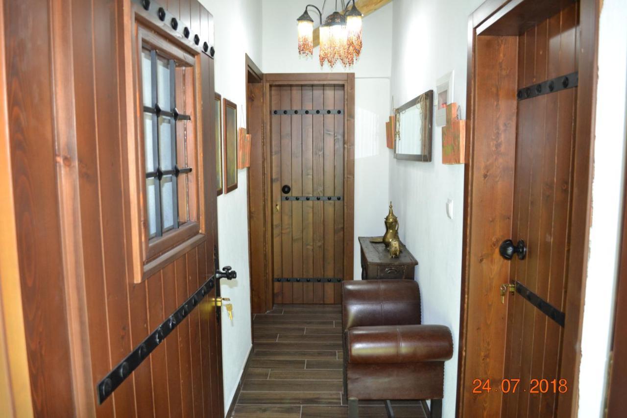 Mouson Melathron Hotel Elafina Екстериор снимка